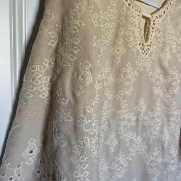 John Mark Velvet Top - Picture 4 of 7